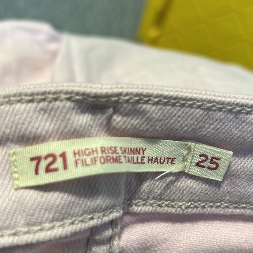 Pink 721 Levi’s High Rise Skinny Jeans - Picture 7 of 14